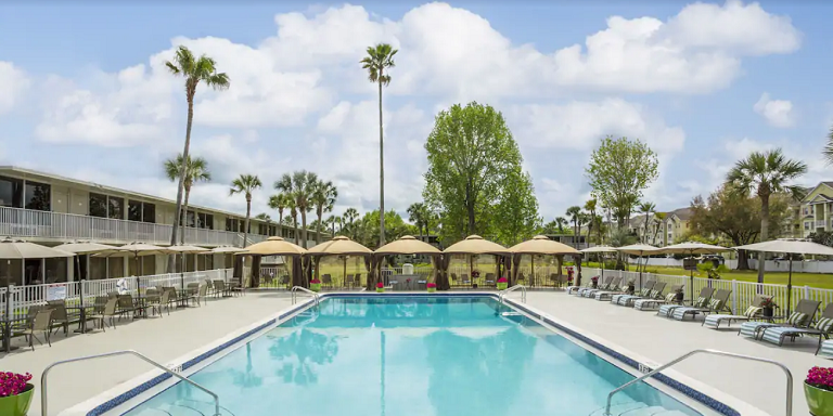 Cheap Hotels in Orlando - Magic Moment Resort
